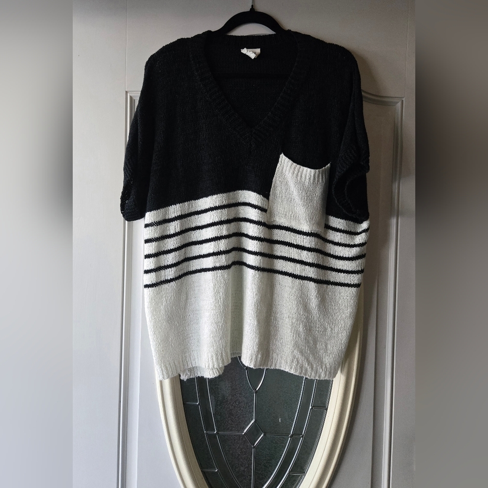 BiBi Black & White Striped‎ V-Neck Knit Oversized Sweater – Size Small